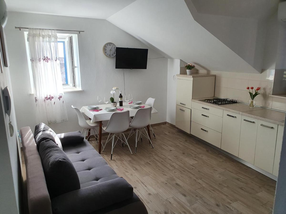 Apartaments Ukic Првич Шепурине Екстериор снимка